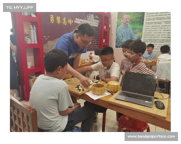 重庆围棋团体赛推出AI复盘平台助力业余棋手提升水平 重庆围棋团体赛推出AI复盘平台助力业余棋手提升水平